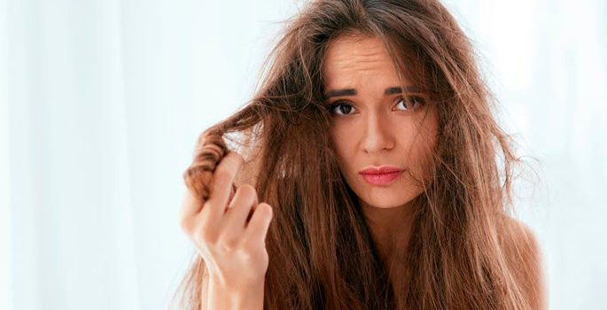 Prevention of Dry Frizzy Winter Hair 